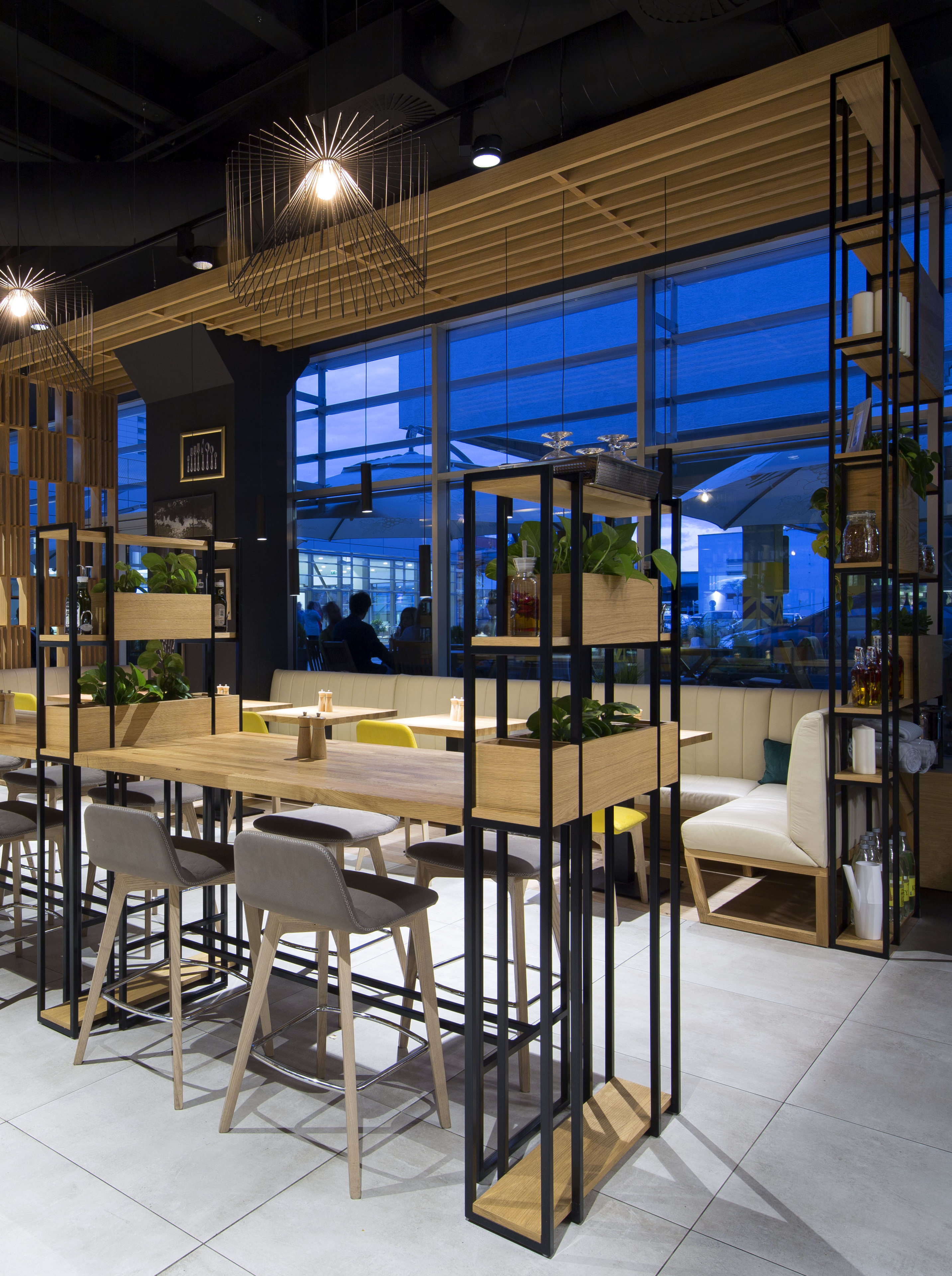 Lagaro Restaurant