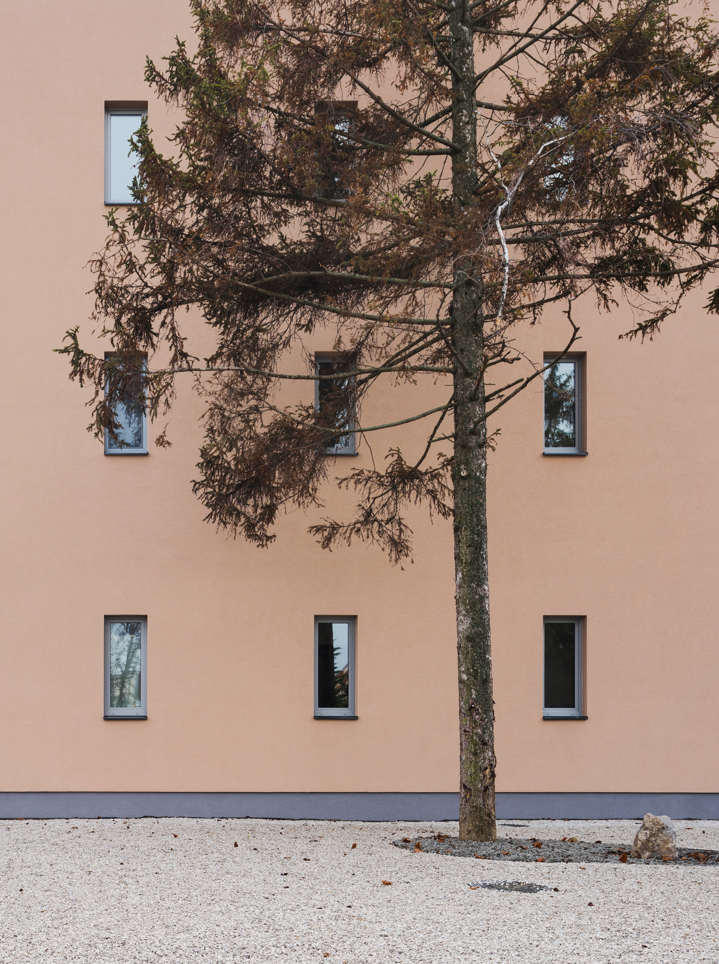 Umbau eines Gesundheitszentrums in ein Wohnhaus