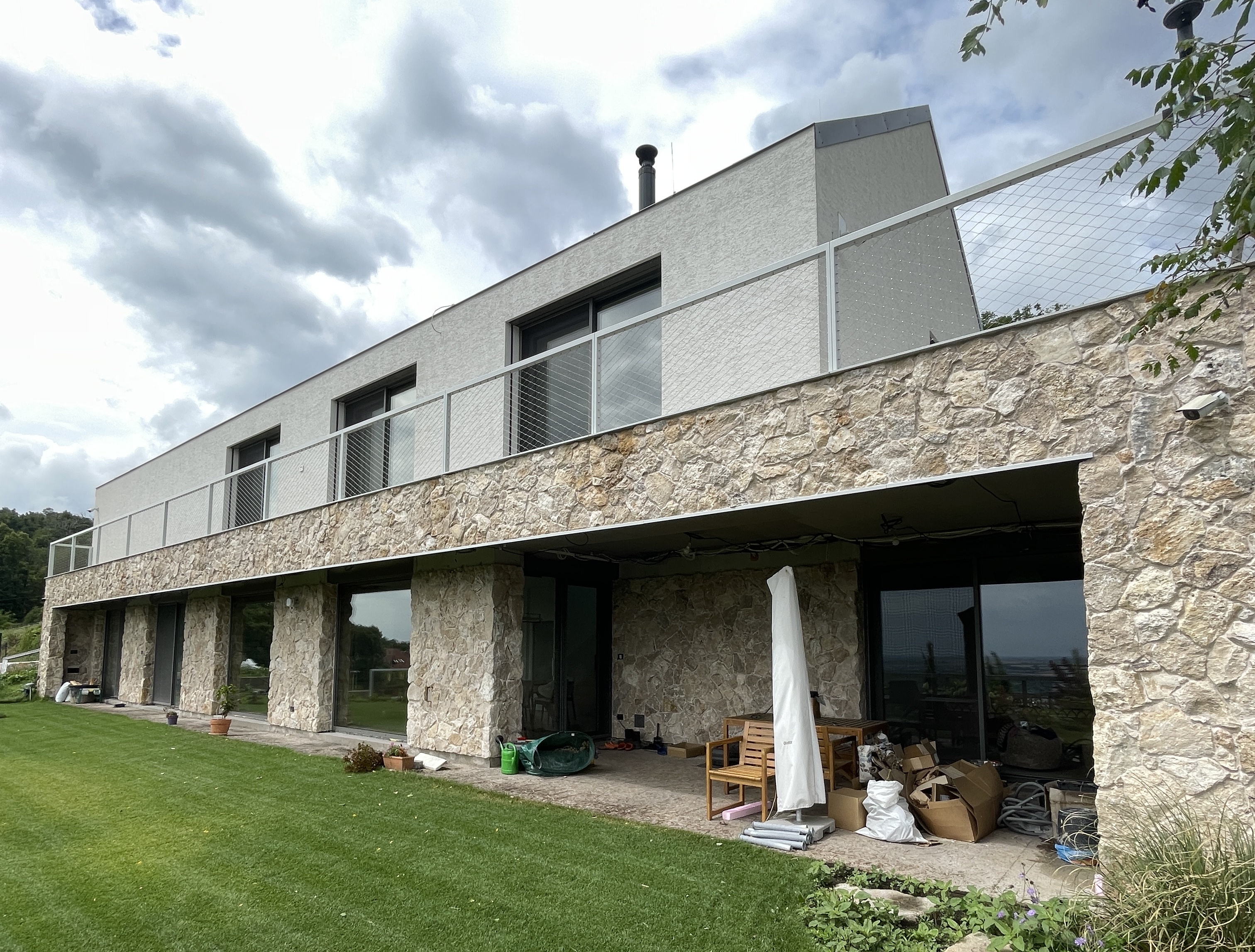 Einfamilienhaus am Hang